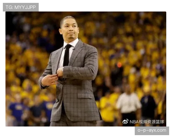 阿什拉夫巴黎表现惊艳,助球队延续不败纪录状态回暖 阿什拉夫巴黎表现惊艳,助球队延续不败纪录状态回暖