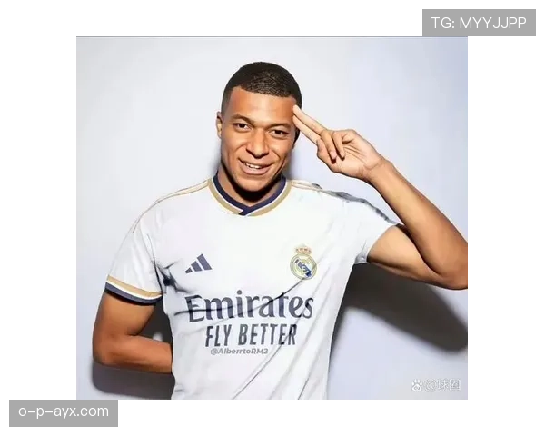 姆巴佩15岁首球惊艳足坛，未来之星闪耀登场