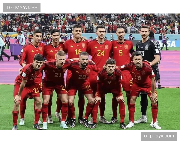 欧洲杯冠军游行盛大举行，全城欢庆夺冠荣耀